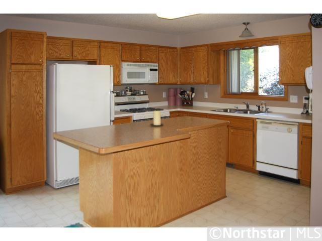 14236 Vintage St NW, Andover, MN 55304