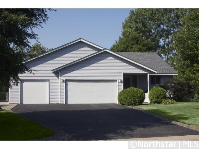 14236 Vintage St NW, Andover, MN 55304