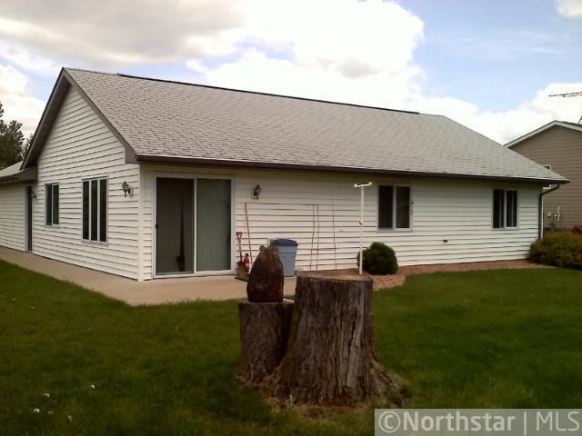 109 Village Green Ln, Mora, MN 55051