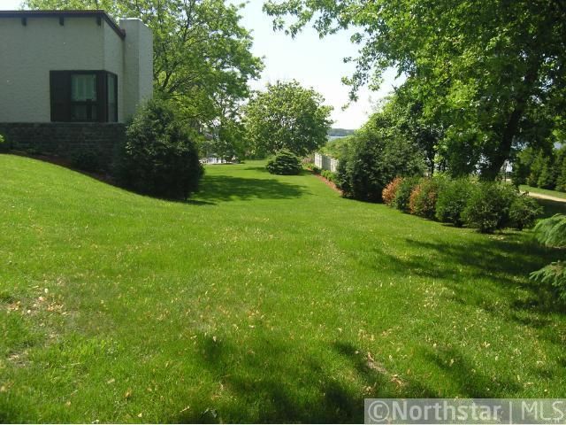 2699 Kelly Ave, Excelsior, MN 55331