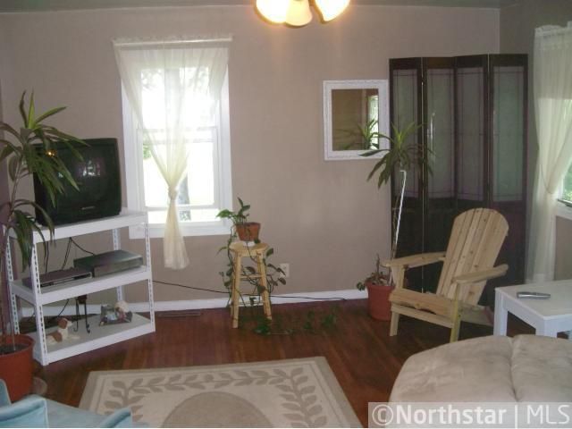 303 3rd St NE, New Prague, MN 56071