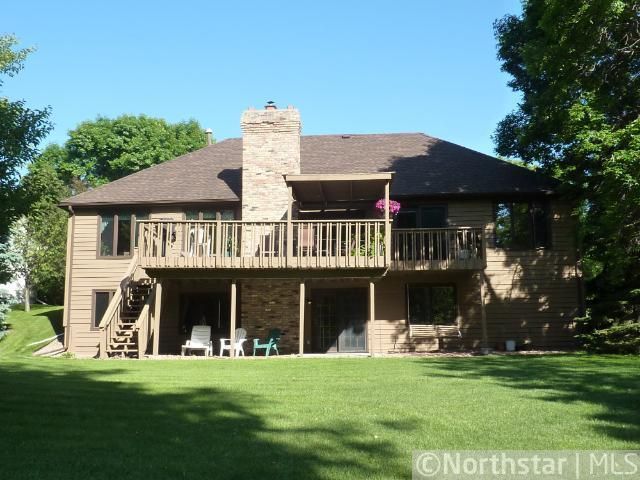 9493 Dallas Ln N, Maple Grove, MN 55369