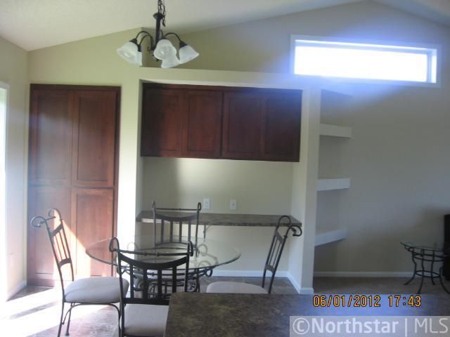 9433 Giffort Ct, Monticello, MN 55362