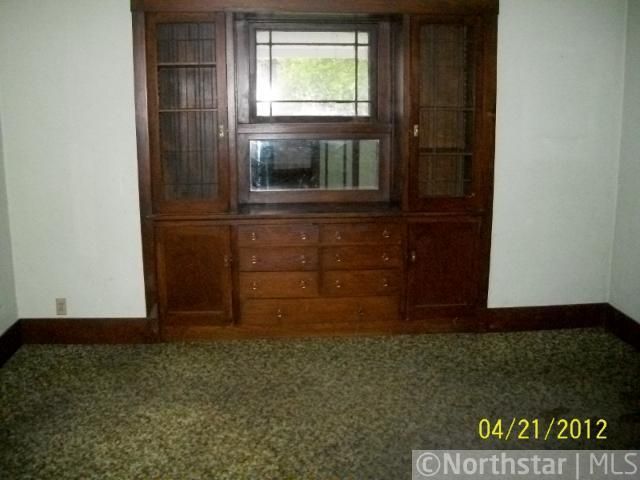 526 Main St S, Hutchinson, MN 55350