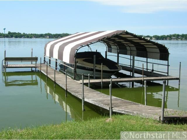 4156 Highwood Rd, Mound, MN 55364