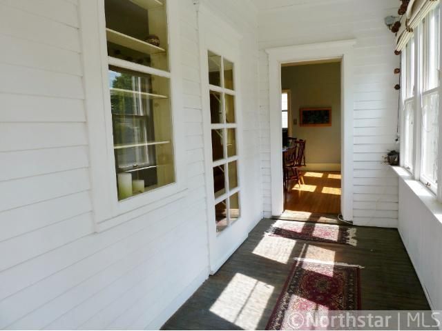 240 E 2nd St, Waconia, MN 55387