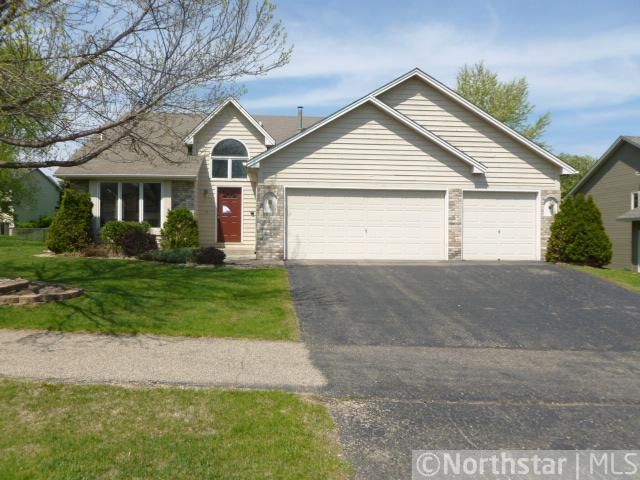11228 N Eagle Lake Blvd, Maple Grove, MN 55369