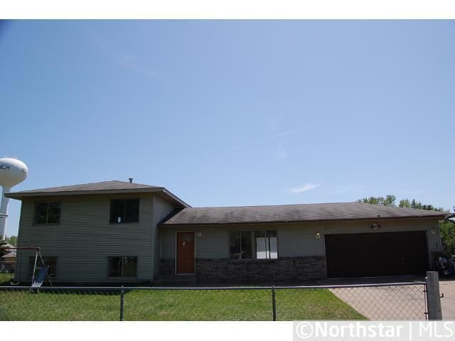 6183 Red Fox Rn, North Branch, MN 55056