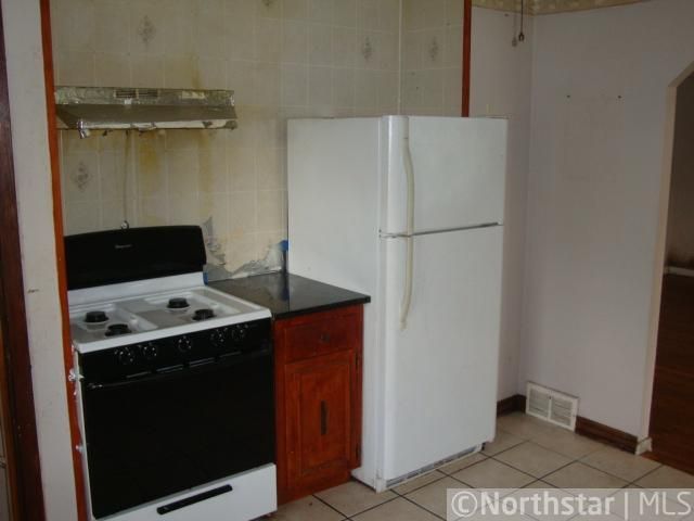 8127 Nicollet Ave S, Bloomington, MN 55420