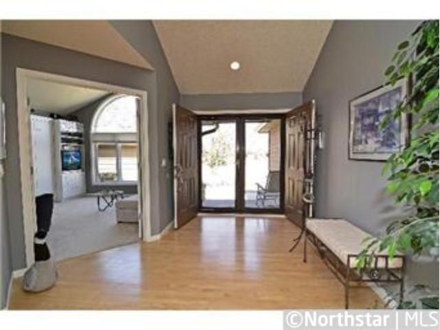 9019 Glen Edin Ln, Brooklyn Park, MN 55443