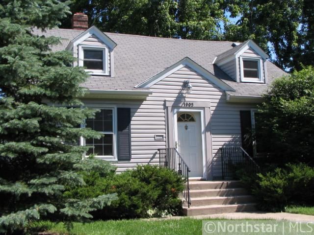 1905 James Ave, Saint Paul, MN 55105