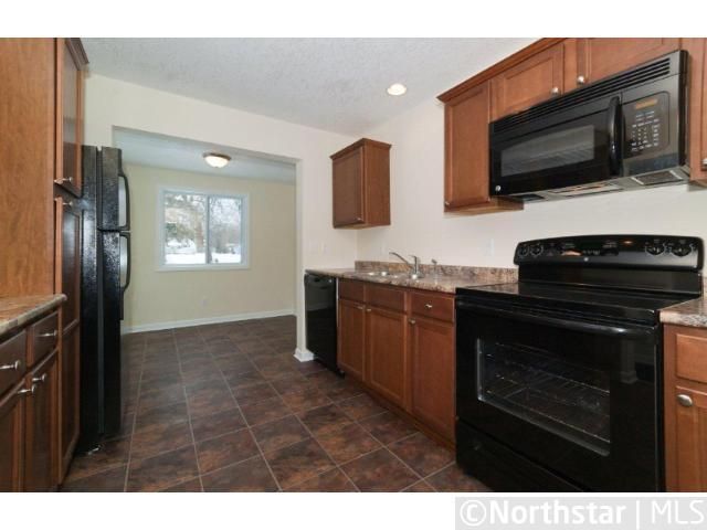 6857 Sunrise Dr, Lino Lakes, MN 55014