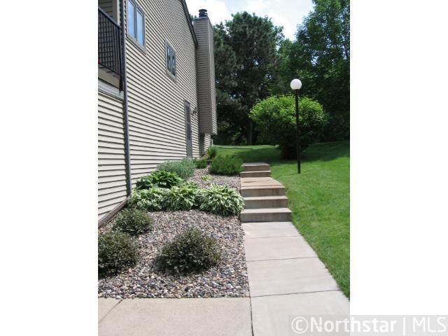 4441 Arden View Ct, Arden Hills, MN 55112