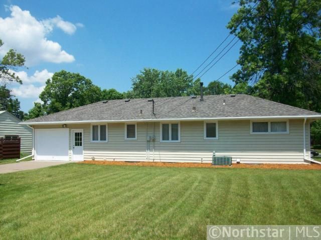 3113 Ohenry Rd, Brooklyn Center, MN 55429