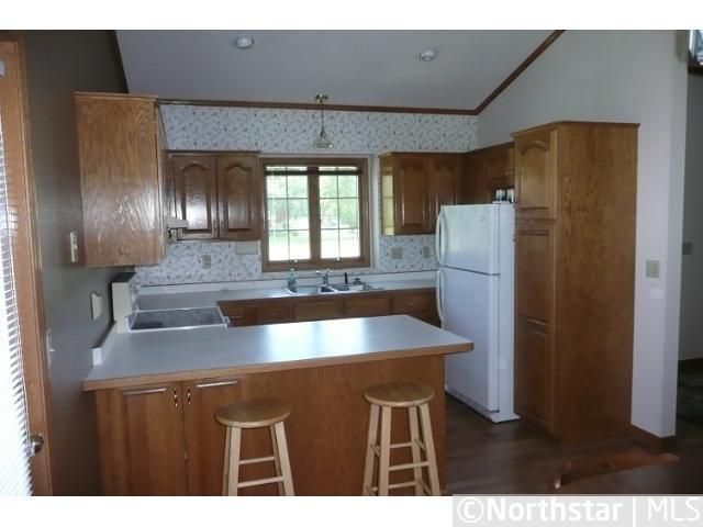1104 N 4th St, Sartell, MN 56377