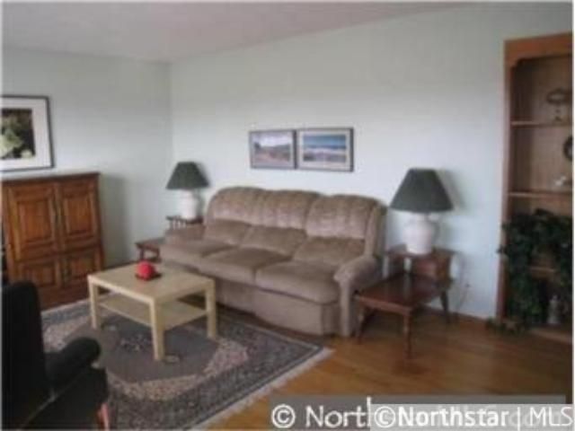 9167 215th St W, Lakeville, MN 55044