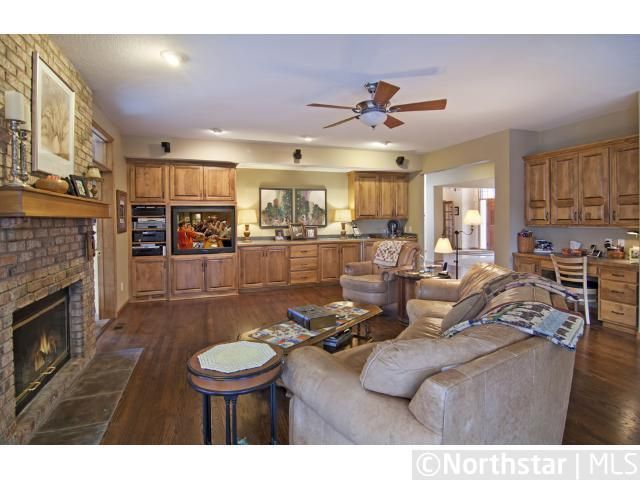 8603 Crane Dance Trl, Eden Prairie, MN 55344