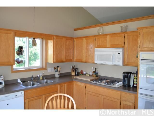 6106 258th St, Wyoming, MN 55092
