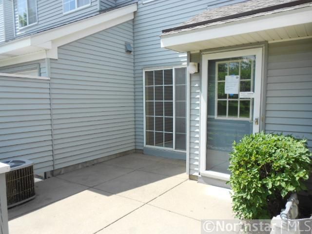 1936 Glenfield Ct, Eagan, MN 55122