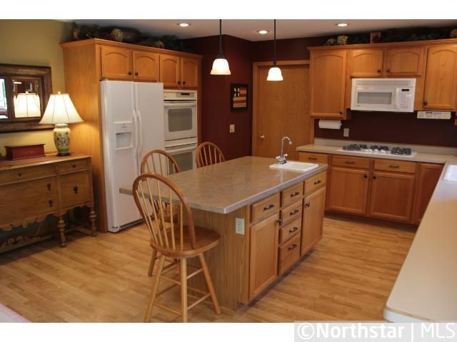 4651 Castle Cir, Lester Prairie, MN 55354