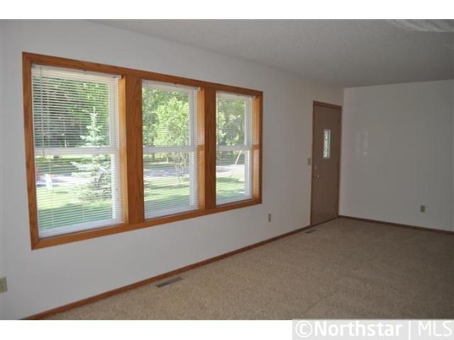 216 Park Ave W, Hackensack, MN 56452