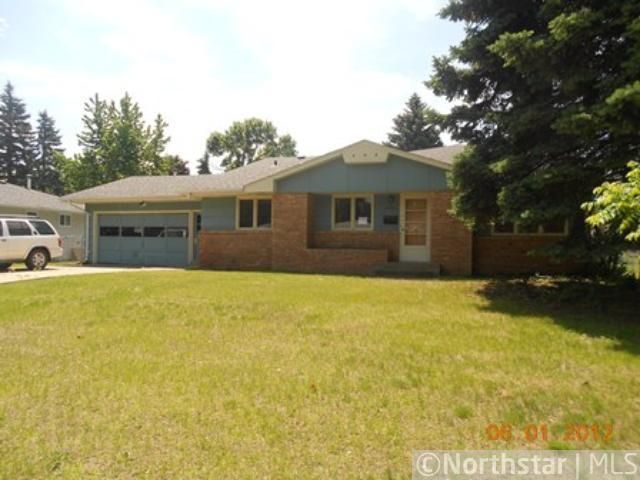 3307 Ohenry Rd, Brooklyn Center, MN 55429