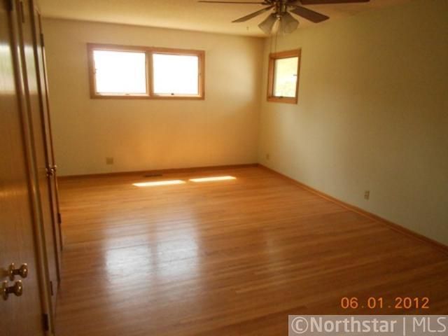 3307 Ohenry Rd, Brooklyn Center, MN 55429