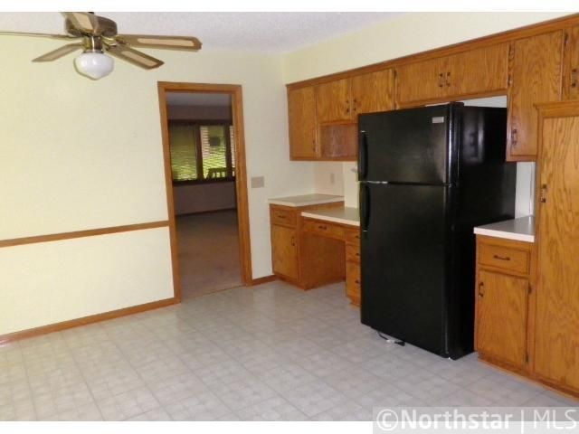 8935 Preserve Blvd, Eden Prairie, MN 55347