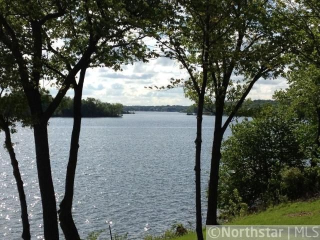 5932 Hermitage Trl, Minnetrista, MN 55364
