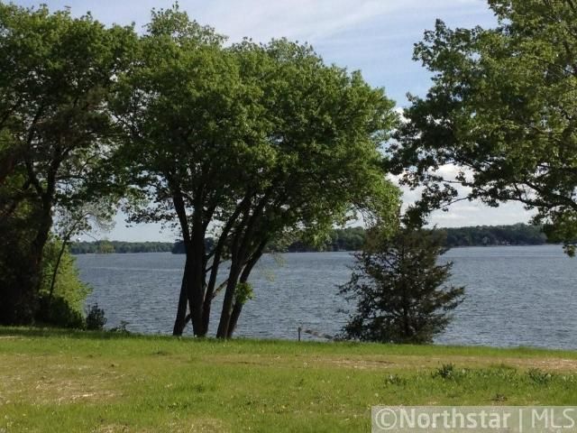 5932 Hermitage Trl, Minnetrista, MN 55364