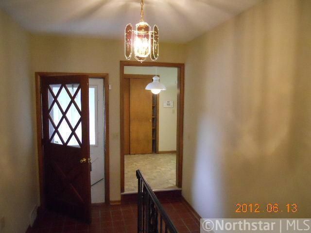 10124 James Rd, Bloomington, MN 55431