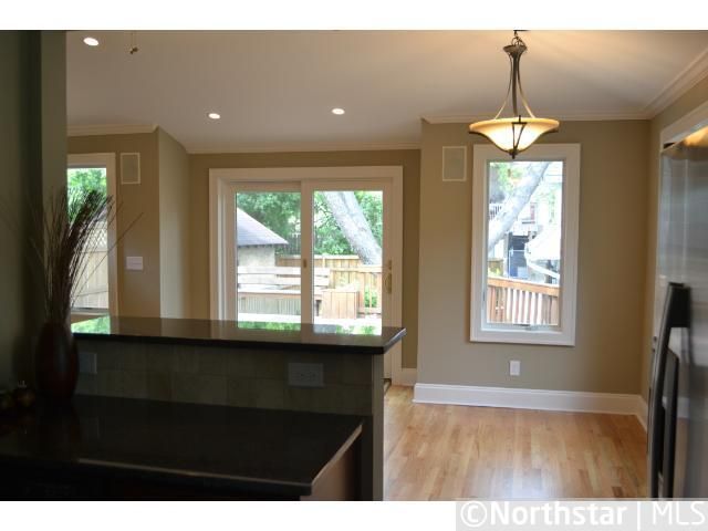 1425 Sargent Ave, Saint Paul, MN 55105