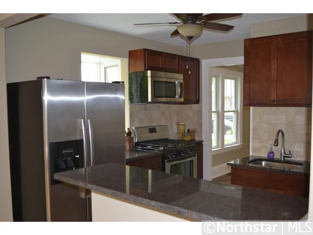1425 Sargent Ave, Saint Paul, MN 55105