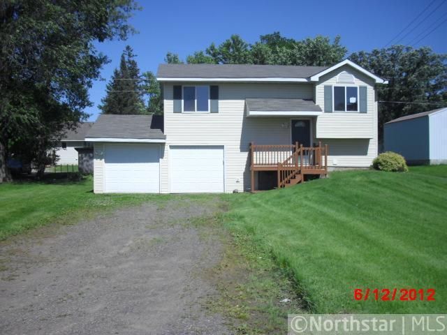 115 3rd Ave SE, Milaca, MN 56353