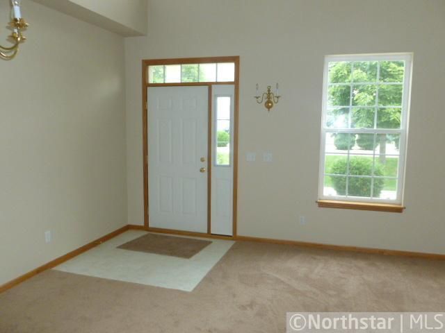1593 Liberty Cir, Shakopee, MN 55379