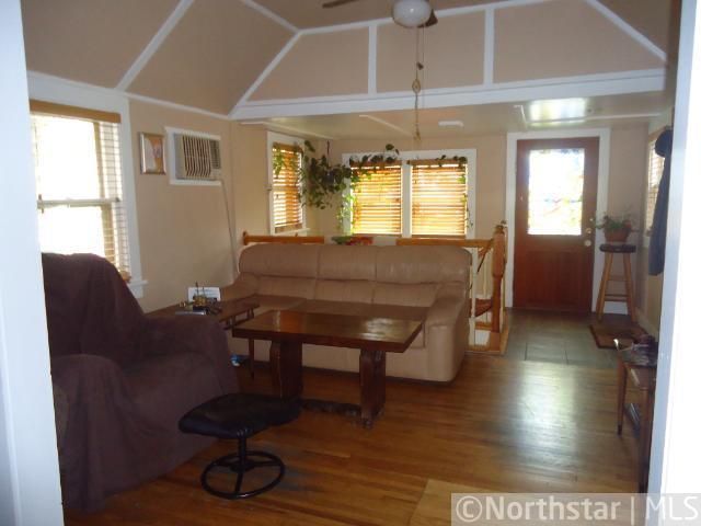 1017 4th Ave E, Shakopee, MN 55379