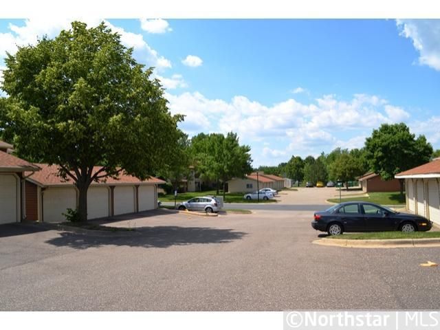 4504 Cinnamon Ridge Trl, Eagan, MN 55122