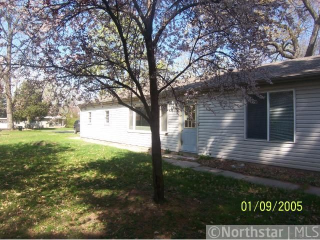 731 2nd St SE, Forest Lake, MN 55025