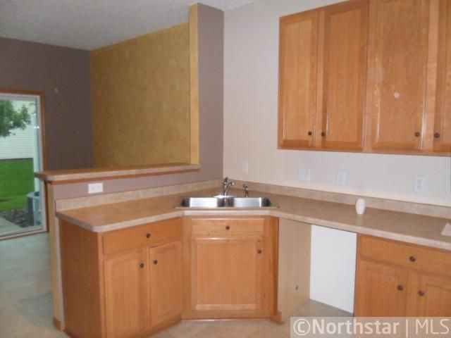 7522 Yates Ln N, Brooklyn Park, MN 55443