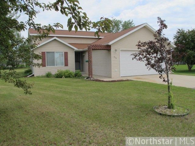 822 Stevens Cir S, Park Rapids, MN 56470