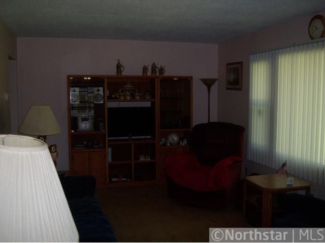 11864 Larch St NW, Coon Rapids, MN 55448
