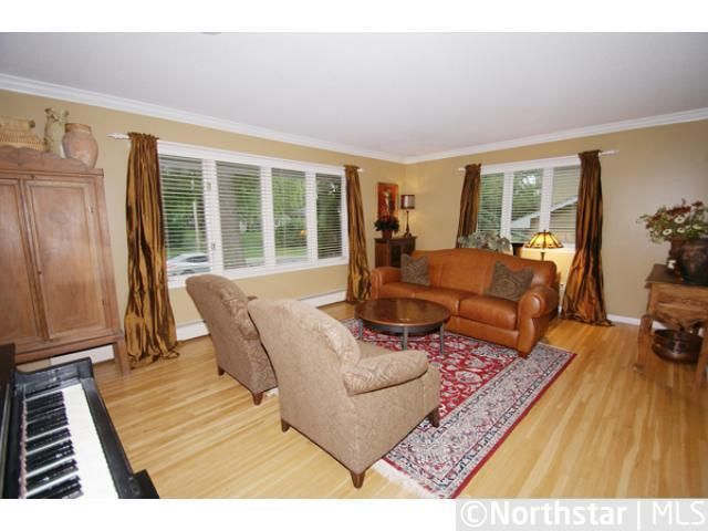 5920 Merold Dr, Edina, MN 55436