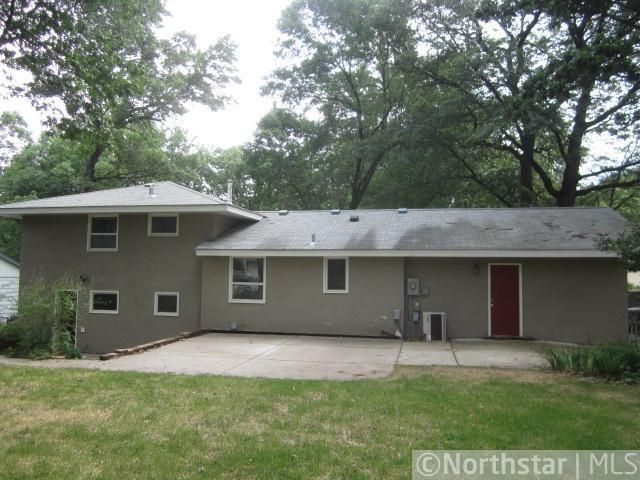 241 Aurora Ln, Circle Pines, MN 55014