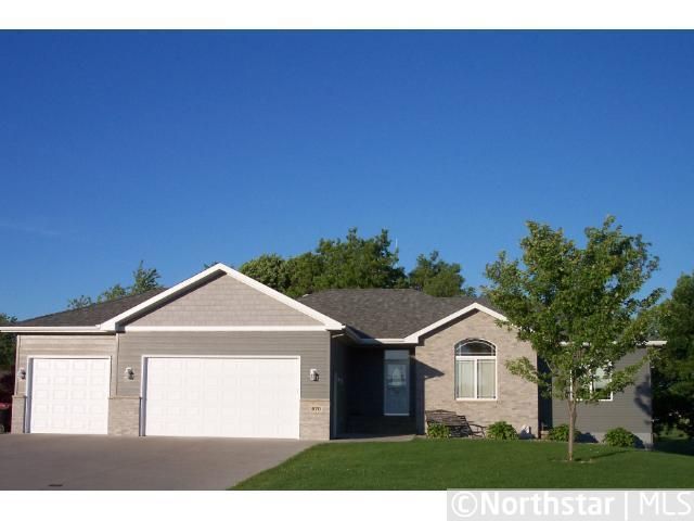 570 Stangler Ct, Albany, MN 56307