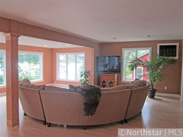 6856 107th Ave, Clear Lake, MN 55319