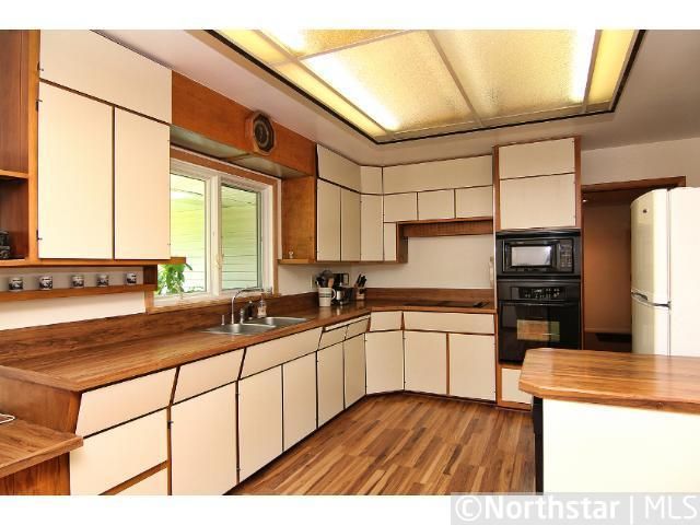 2650 Western Ave N, Roseville, MN 55113