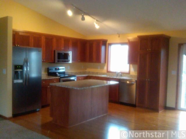 3635 Edgerton St, Vadnais Heights, MN 55127
