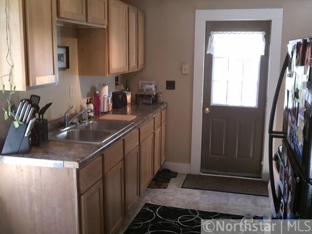 517 9th St, Red Wing, MN 55066