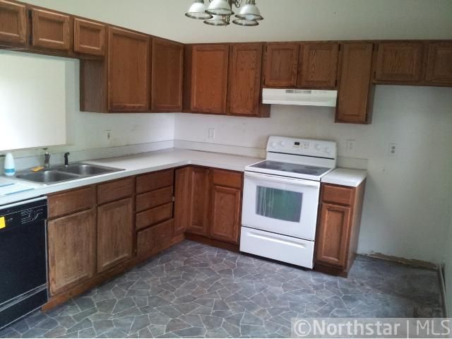 11010 Eagle St NW, Coon Rapids, MN 55433