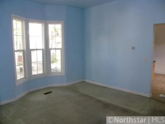 2211 15th Ave S, Minneapolis, MN 55404